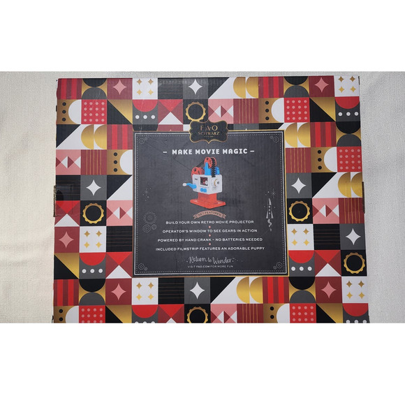 F.A.O Schwarz build your own movie projector - Picture 5 of 11